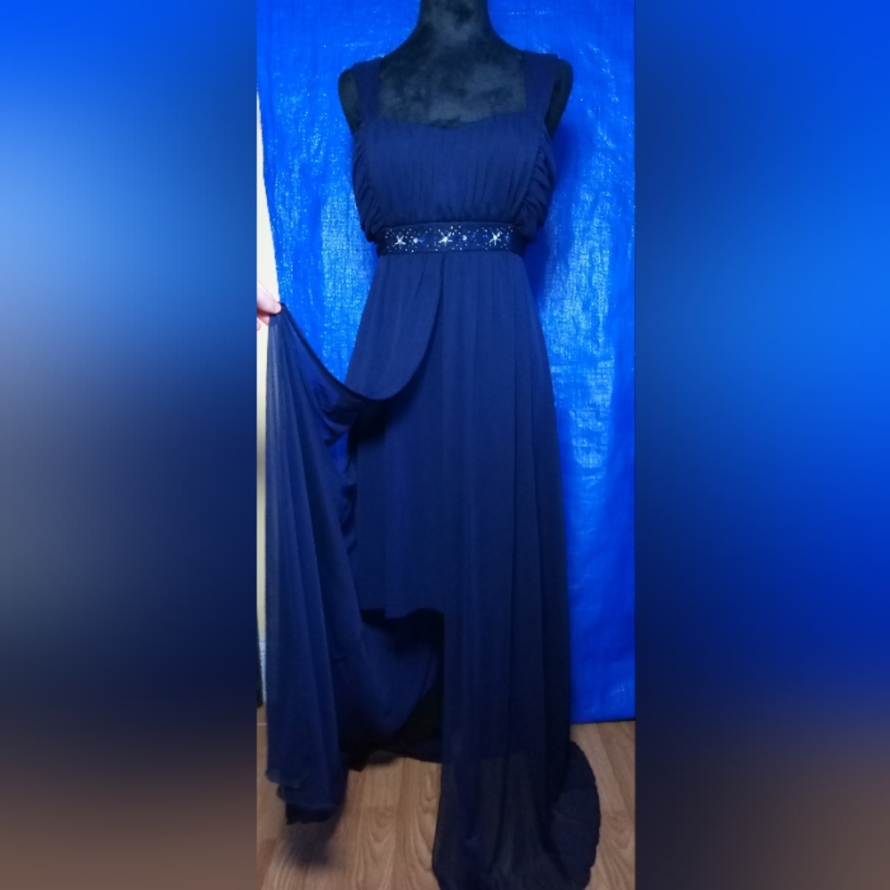 Dark blue Prom dress 👗 - Picture 3 of 6
